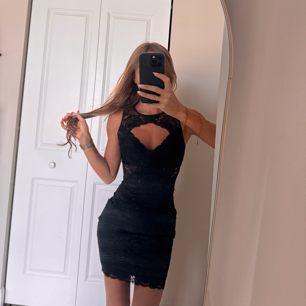 Guess Black Bodycon Lace Dress